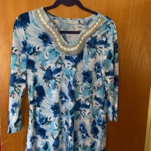 Susan Graver print top